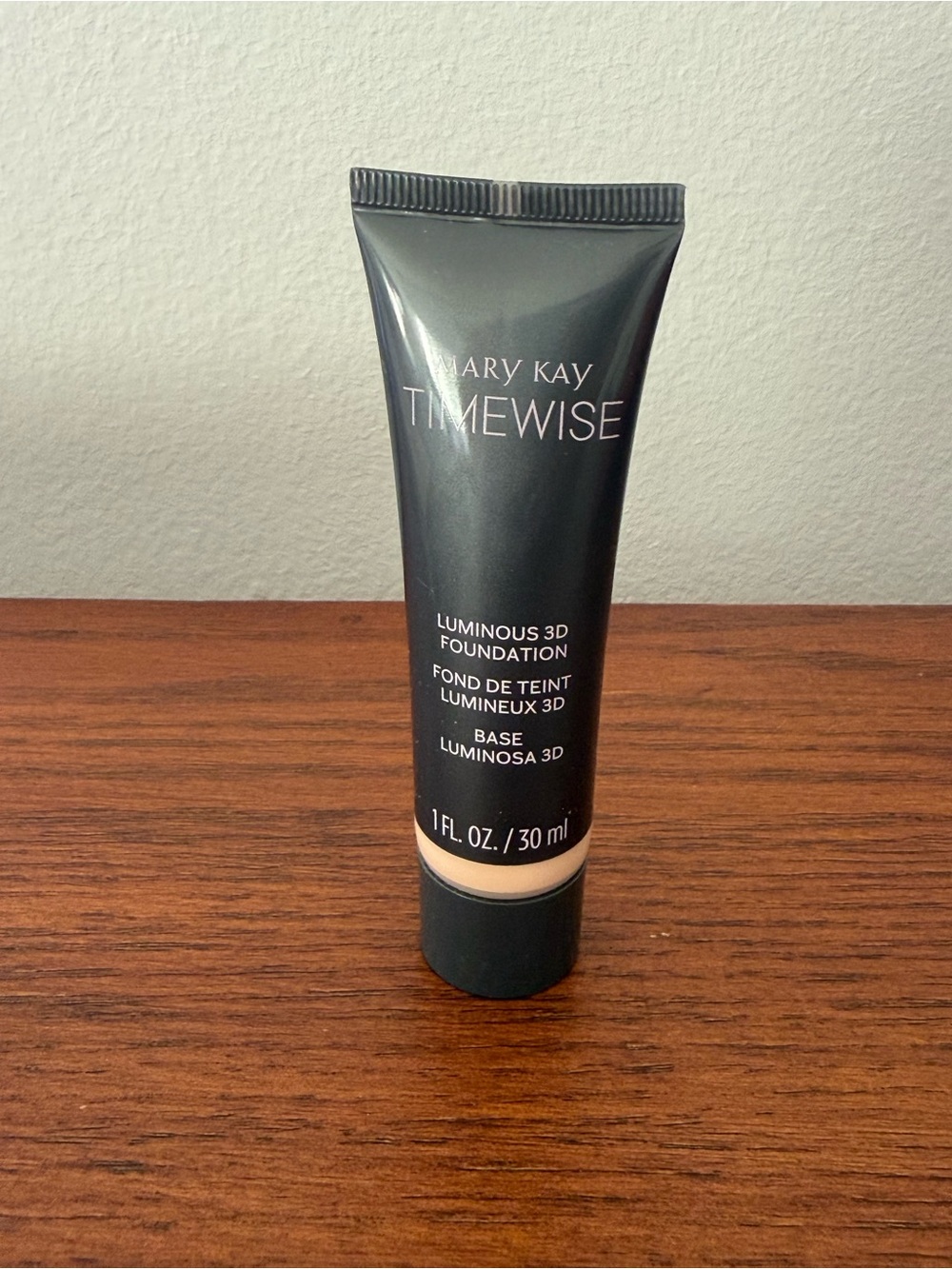 Mary Kay TimeWise Luminous 3D Foundation - Ivory/Ivoire W 120